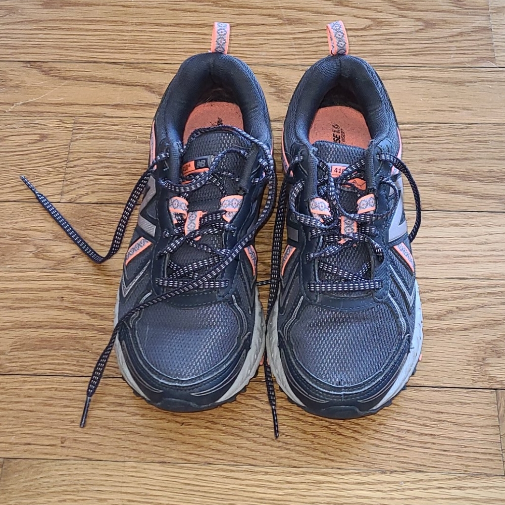 Women's shoes
